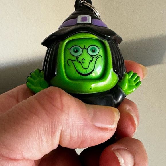 Vintage  Halloween Plastic Spinning Face Witch - Picture 6 of 8